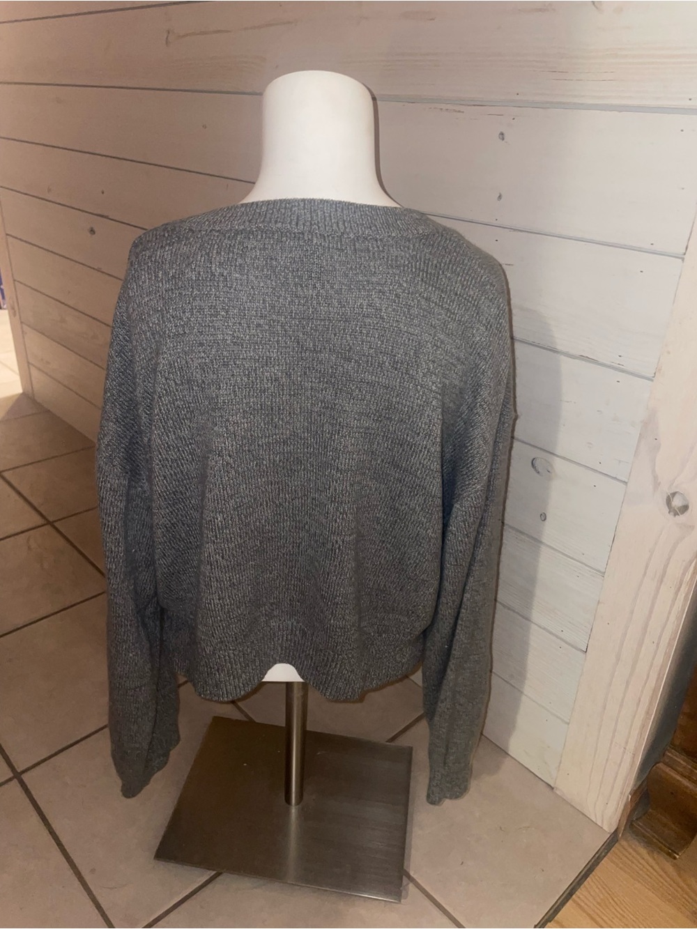 Women's Divided by H&M Gray Cropped Sweater, medium - Picture 2 of 4